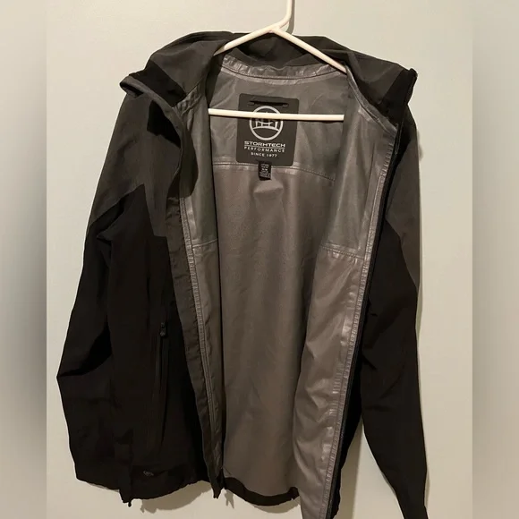 Stormtech Performance Convertible Jacket - Picture 7 of 10